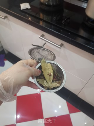 高压锅炖腿骨肉的做法步骤：12