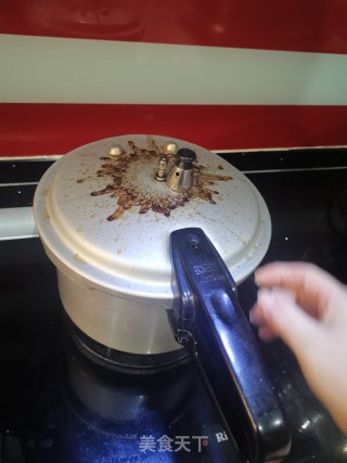 高压锅炖腿骨肉的做法步骤：20
