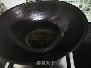 虾仁炒豆腐的做法步骤：2