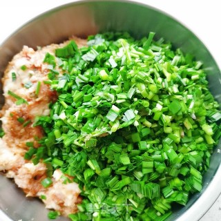 猪肉韭菜馅饺子的做法步骤：3