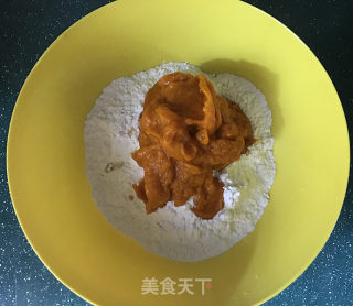 南瓜豆沙汤圆的做法步骤：2