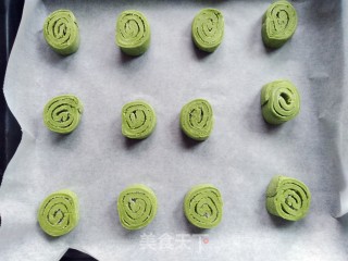麦青黄油卷的做法步骤：13