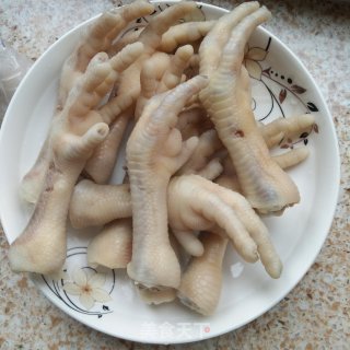 香辣鸡爪的做法步骤：2