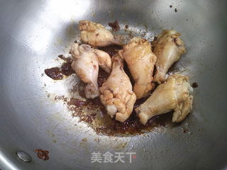 红烧鸡翅根的做法步骤：3