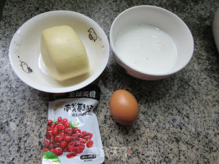 蔓越莓玉米馒头布丁的做法步骤：1