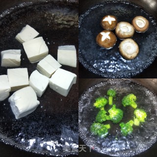 丸子豆腐蔬菜汤的做法步骤：4