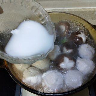 丸子豆腐蔬菜汤的做法步骤：6