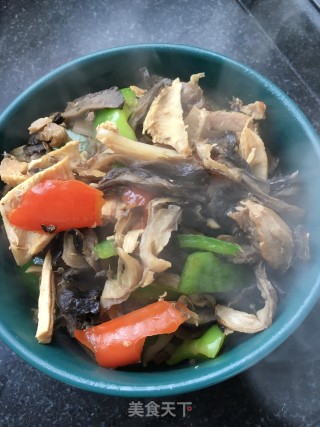 鸡肉炒平菇的做法步骤：12