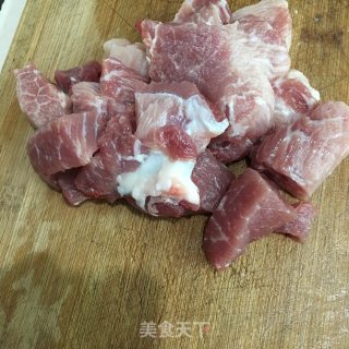 五花肉红烧笋干的做法步骤：2