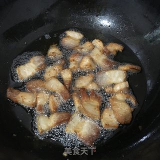 五花肉红烧笋干的做法步骤：4