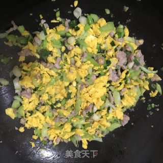 香葱柴鸡蛋肉末炒饭的做法步骤：5
