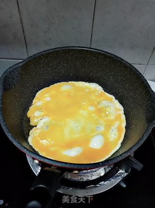 番茄烧蛋皮的做法步骤：3