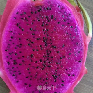核桃火龙果拌酸奶的做法步骤：3