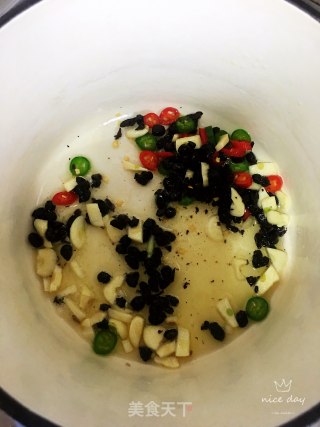 豉香腊肉蒸腐竹的做法步骤：7