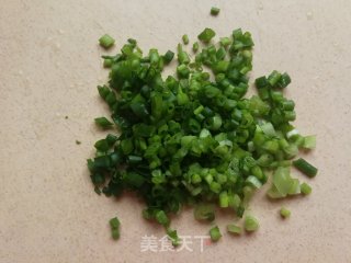 葱香吐司条的做法步骤：3
