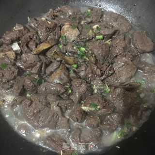 姜丝烧鸭血的做法步骤：6