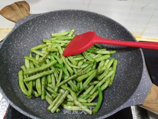 干煸芸豆的做法步骤：2