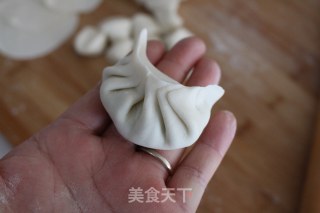 鲜虾韭菜水饺的做法步骤：9