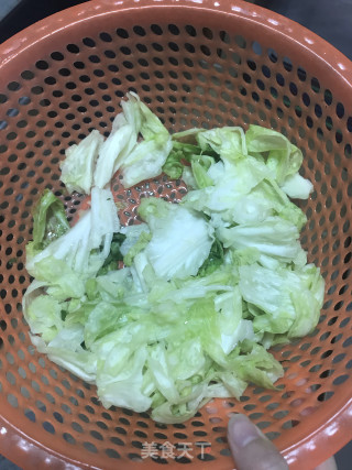手撕包菜的做法步骤：2