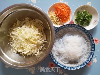 凉拌白菜粉丝的做法步骤：2