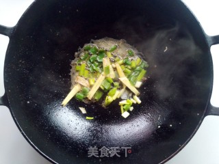五花肉烧芋头的做法步骤：4