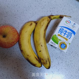 苹果香蕉奶昔的做法步骤：1