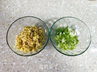 姜葱鸡的做法步骤：3