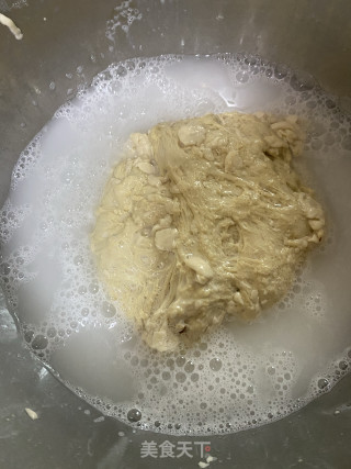 自制水洗面筋的做法步骤：4