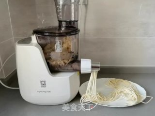 自制鲜鸡蛋面条，根根劲道顺滑的做法步骤：6