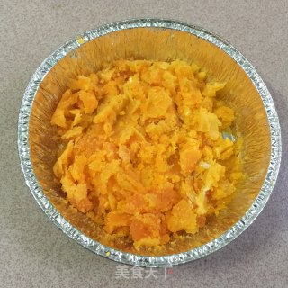 咸蛋黄饼干的做法步骤：4
