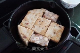 香煎萝卜糕的做法步骤：4