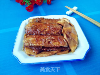杏鲍菇烧带鱼的做法步骤：8