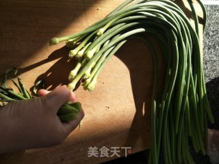 蒜苔炒肉的做法步骤：2