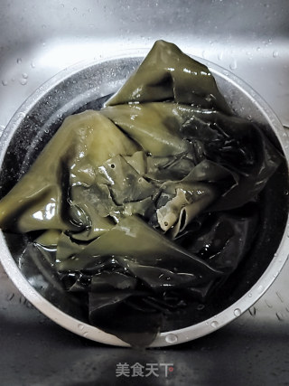 猪皮炖海带的做法步骤：1