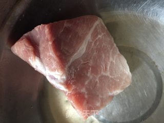 三菌浸瘦肉汤的做法步骤：3