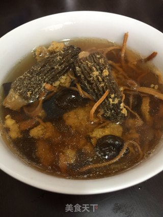 三菌浸瘦肉汤的做法步骤：7
