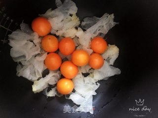 金桔银耳糖水的做法步骤：4