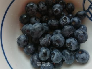 火龙果草莓果盘的做法步骤：7