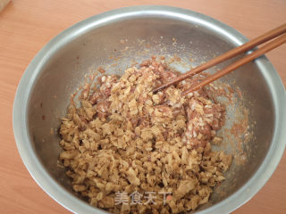 猪肉猴头菇韭菜馅水饺的做法步骤：7