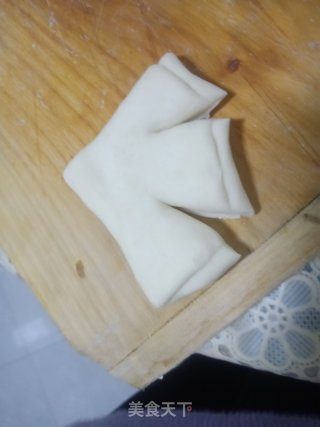 小鱼儿花馒头的做法步骤：3