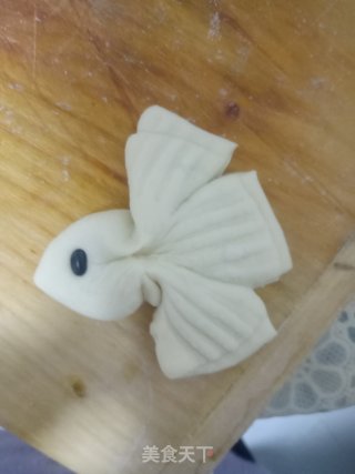 小鱼儿花馒头的做法步骤：6