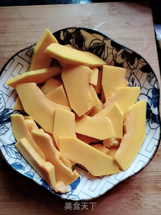 南瓜饼的做法步骤：2