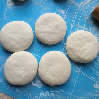 芝麻发面糖饼的做法步骤：7