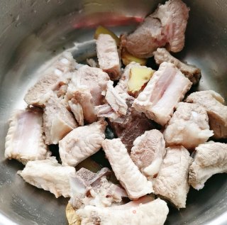 高压锅焖排骨的做法步骤：4