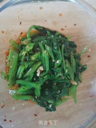 家常凉拌芹菜叶的做法步骤：5