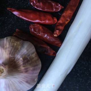 低脂油麦菜的做法步骤：1