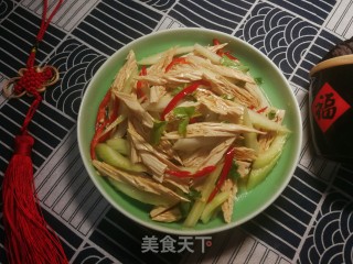 西芹拌腐竹的做法步骤：8