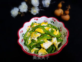 鸡蛋炒苦瓜的做法步骤：11