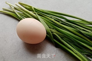 韭菜煎蛋的做法步骤：1