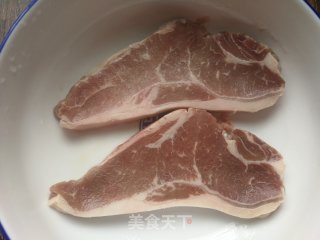 香酥牛排的做法步骤：2